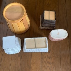 フラワーアレンジメント　花器　資材　　各100円の画像