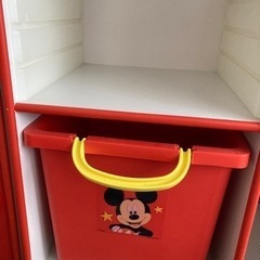 ミッキ３段縦棚２つ&デスク兼横棚(引出し付)の画像