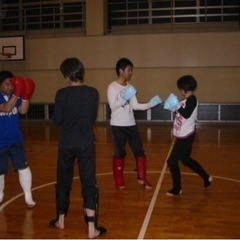 護身術の家庭教師の画像
