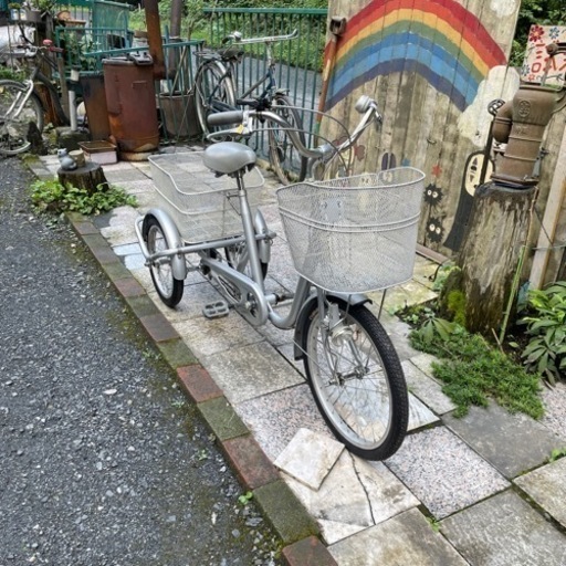 【Ｙ1017】大人用三輪車　TRICYLE  前20インチ・後16インチ　前後タイヤ新品　31,460円（防犯・税込）