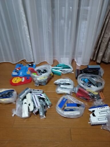 商談中です！プラレール新幹線　電車　色々です