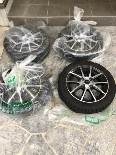 【短期間限定出品】スタッドレスタイヤ&アルミホイール　４本セット