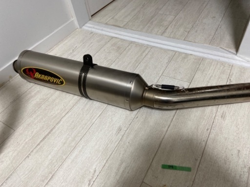 2002yzf r1 アクラポビッチスリップオンマフラー