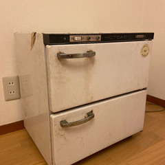 アンティーク保温庫　インテリアにどうぞ