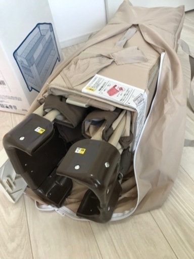 アップリカ  ココネルエアーとコンパクトベビー布団