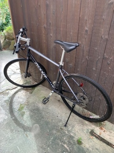 GIANT  クロスバイク　自転車　※決まりました