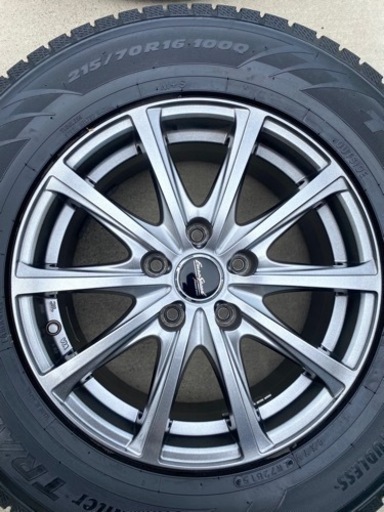 スタッドレスタイヤ  TOYO 215/70R 16インチ