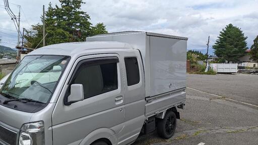 スズキスーパーキャリィ専用コンテナ『ランプス』鍵付き