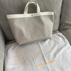 美品　エルベシャプリエ　トートバッグ　の画像