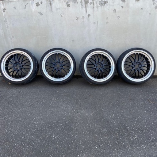 黒ポリ　ホイール19インチ