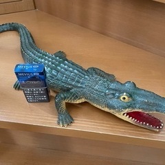 ワニのフィギュア