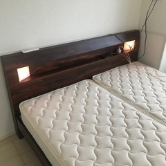 【ダブルベッドとマットレスのセット】お譲りしますの画像