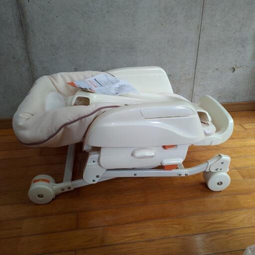 Combi　コンビ　レミニス　ハイローチェア\n