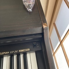 電子ピアノ　椅子付きの画像
