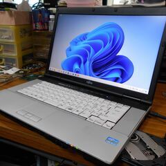 C5782」の実装プレートとその製造銘板のセット