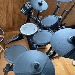 Roland電ドラ、アンプ、ギターセット