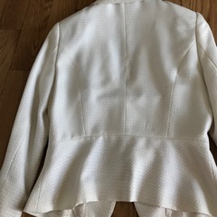 一度着用　スーツ　9号の画像