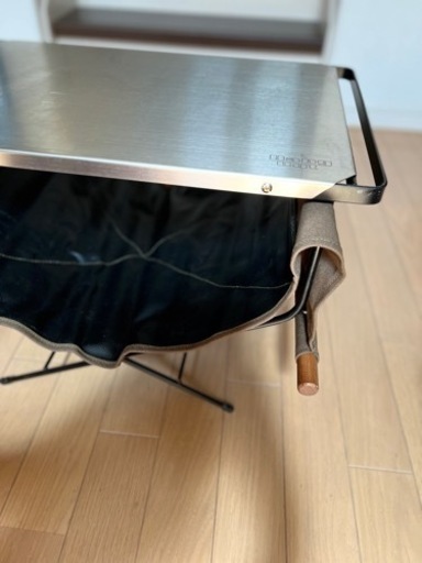 キャンプ用品　Hangout テーブル