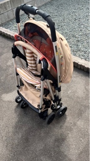 ディズニーベビーカーくまのプーさん おりたたみキッズパークの取扱 折りたたみ　ベビーカー　くまのプーさん
