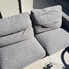 【近隣は送料無料】2人掛けソファ　グレー 布製の画像