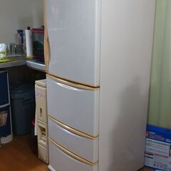 決まりました　無料　中古サンヨー冷蔵庫400L位４ドア　引取り希望　山鹿市　　配達相談有料の画像