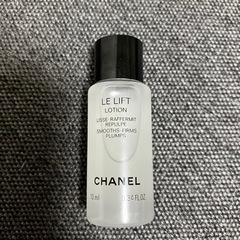 シャネル CHANEL スキンケアサンプル　６点セット　紙袋付きの画像