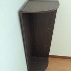 【無料】角(三角コーナー)用の棚　木目　ラックの画像