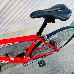 【売約済み】TREK EMONDA ALR 4 (エモンダ ALR 4）Ultralight 300 Series Alpha Aluminum空気入れ スピードメーター 付き　自転車　ロードバイク　クロスバイキング　赤　レッド　トレック　bontrager の画像