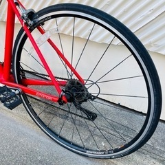 【売約済み】TREK EMONDA ALR 4 (エモンダ ALR 4）Ultralight 300 Series Alpha Aluminum空気入れ スピードメーター 付き　自転車　ロードバイク　クロスバイキング　赤　レッド　トレック　bontrager の画像