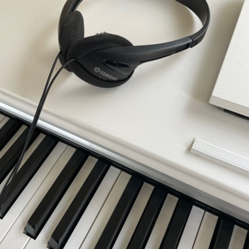YAMAHA電子ピアノ　ARIUS YDP-143