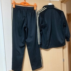 キッズ　アディダス　adidas ジャージ　上下の画像