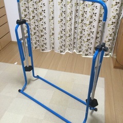 折りたたみ式鉄棒の画像