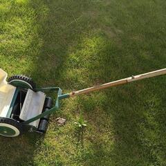 (引取相手様決定)木更津 芝刈機 手動 差し上げますの画像