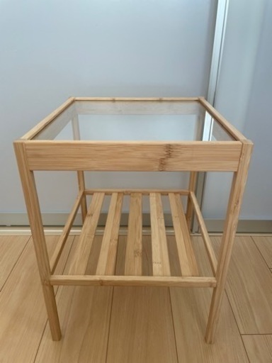 IKEA ベッドサイドテーブル