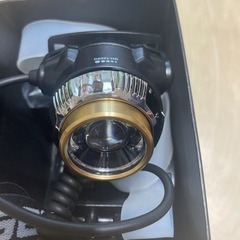 ジェントスヘッドライト最大1100ルーメンの画像