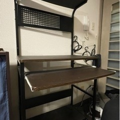 【受け渡し先決定】パソコンデスク 上部棚付き