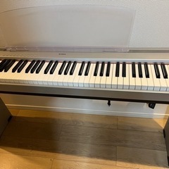 ヤマハ電子ピアノP-85 ペダルなし