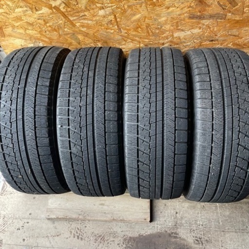 バリ山　BRIDGESTONE ブリヂストン　ブリジストン　VRX 225/55R17 スタッドレス タイヤ　2016年製　17インチ