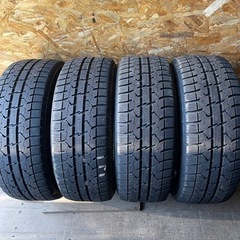 バリ山 TOYO GARIT GIZ 225/55R17 スタッドレス タイヤ 2016年製 17インチ