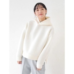 【ほぼ新品】earthフード付パーカー　※試着のみ