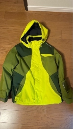 早め準備　ゴールドウィン140センチ　スキーウエヤー上下セット　小学生　キッズ
