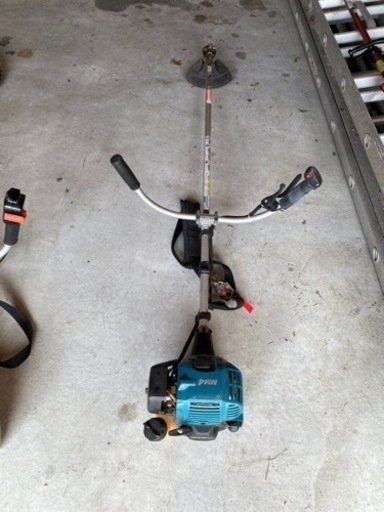 マキタ草刈り機