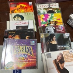CD30枚+ハローキティのCD収納ケース