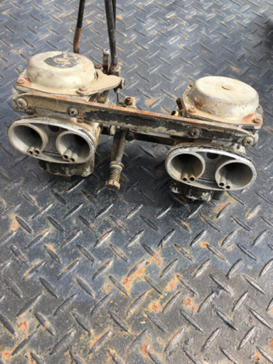 スズキ　GS250FW    キャブレター　中古