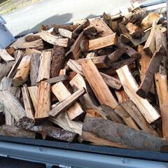 【直ぐに使えます！】乾燥薪　広葉樹（静岡県西部 浜松/磐田/袋井/掛川）軽トラ1杯約0.8米　配達有りの画像