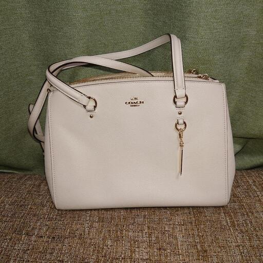 値下げしました！★　COACH　ショルダーバッグ？