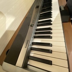CASIO 88鍵 電子ピアノ（譜面台、ペダル付き）の画像