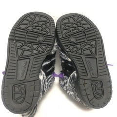 adidas スニーカー　13.5cmの画像