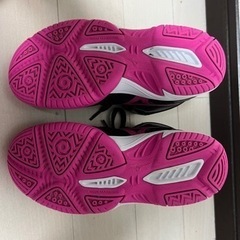 美品！バッシュ 22.5の画像