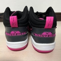 美品！バッシュ 22.5の画像
